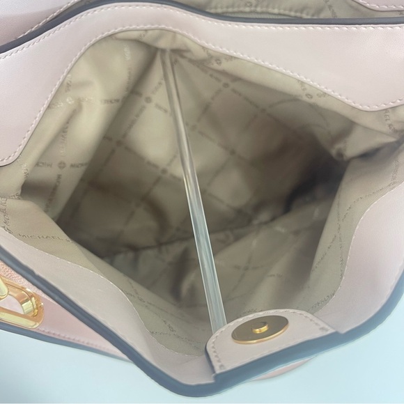 Michael Kors Trisha Large Shoulder Bag With Matching Wallet - Picture 6 of 16